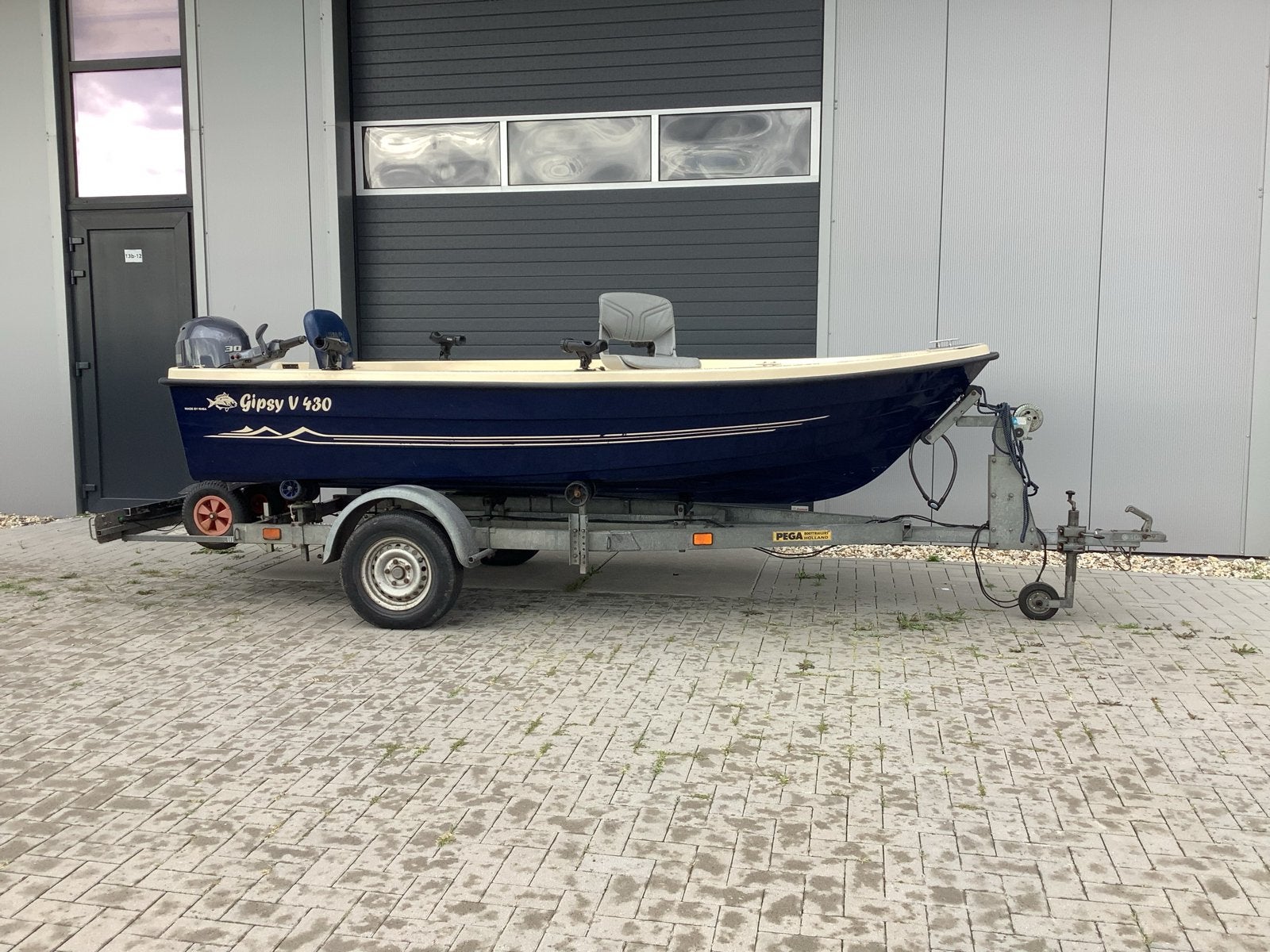 Rhea Gipsy V 430 met Yamaha 30pk buitenboordmotor en trailer, Watersport en Boten, Ophalen, Overige merken, Gebruikt, Met afstandsbediening