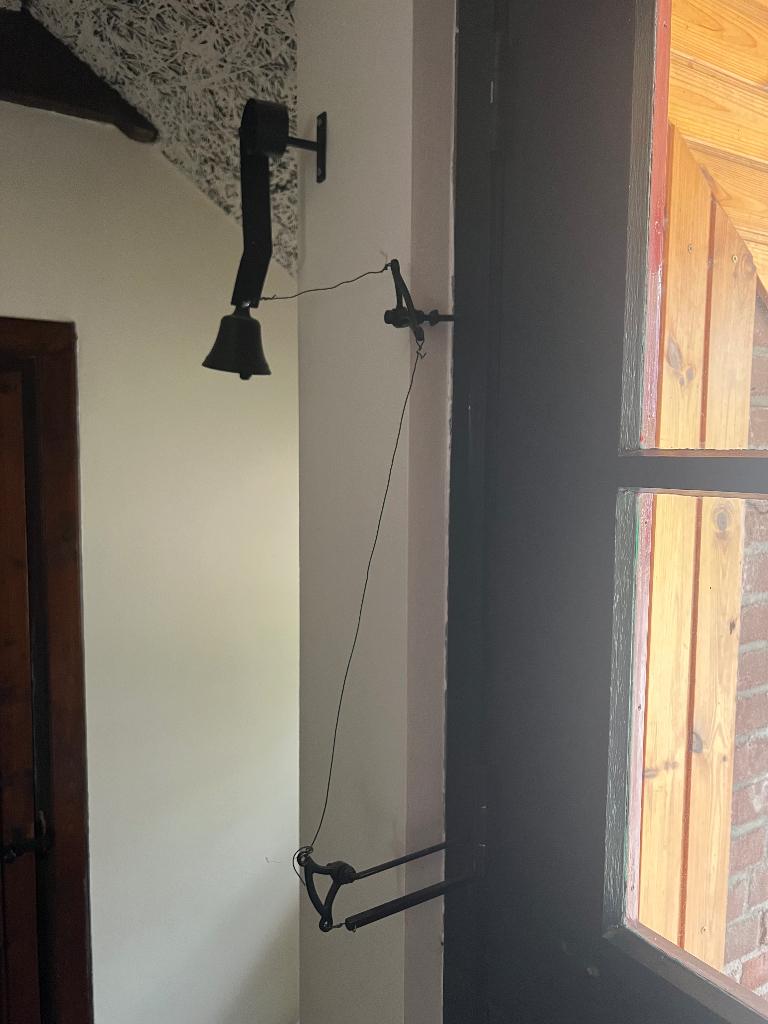 Klassieke trekbel, mat zwart, Huis en Inrichting, Deurbellen, Zo goed als nieuw, Draadloos, Ophalen