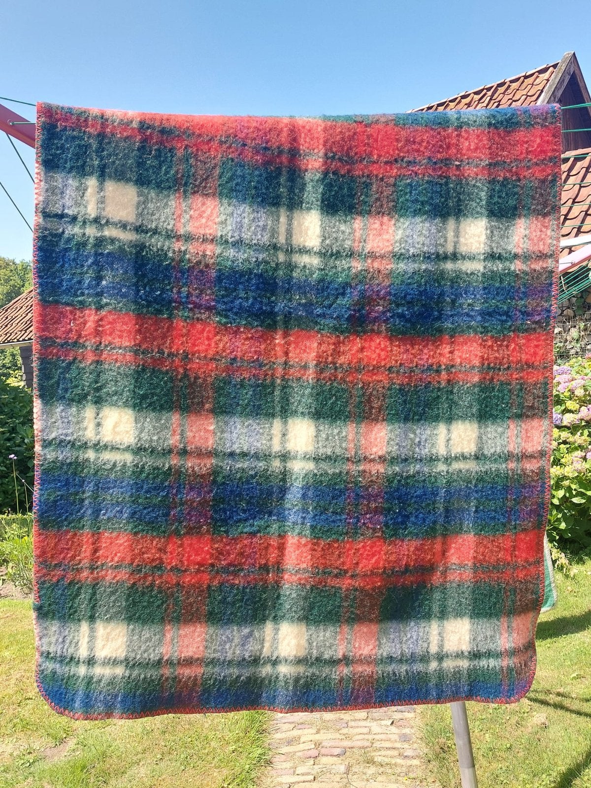 Geruit rood dekentje 100% wol, Gebruikt, Ophalen of Verzenden, Meerkleurig, 95 cm