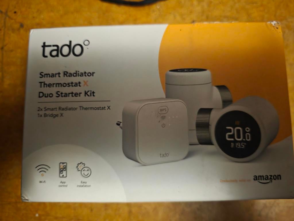 Tado x smart thermostaat bridge en 3 knoppen, Ophalen of Verzenden, Slimme thermostaat, Nieuw