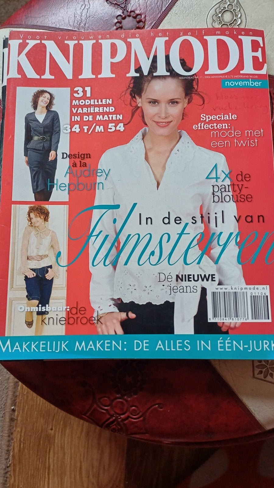 Knipmode November 2006 - Mode met een twist, Ophalen of Verzenden, Gelezen, Damesbladen