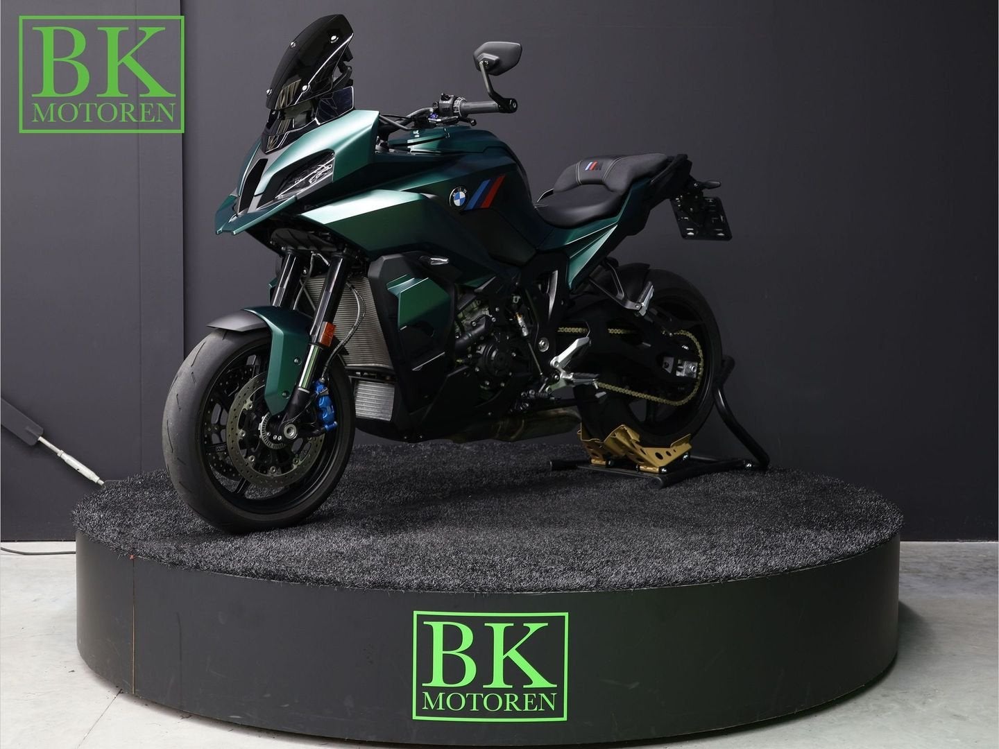 BMW M 1000 XR Aurelius Green | BTW Motor, 4 cilinders, Motorrijbewijs A, Bedrijf, Onbekend