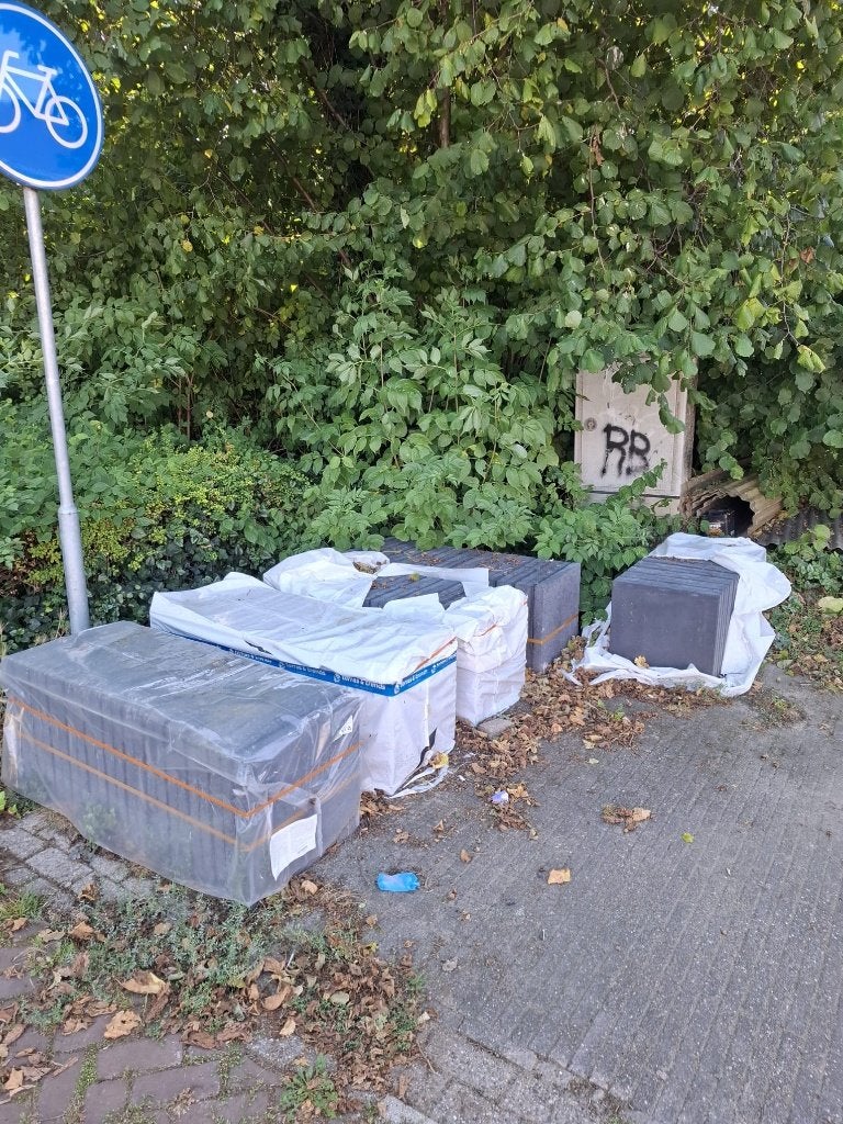 Tegels, Ophalen, Nieuw, 10 m² of meer, Beton