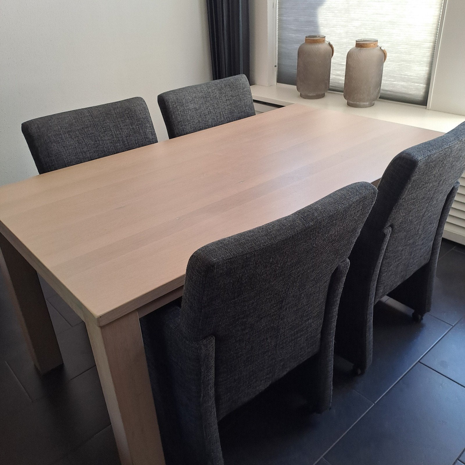 Eettafel met 4 stoelen en salontafel, Ophalen, Gebruikt, Modern, 4 tot 6 stoelen