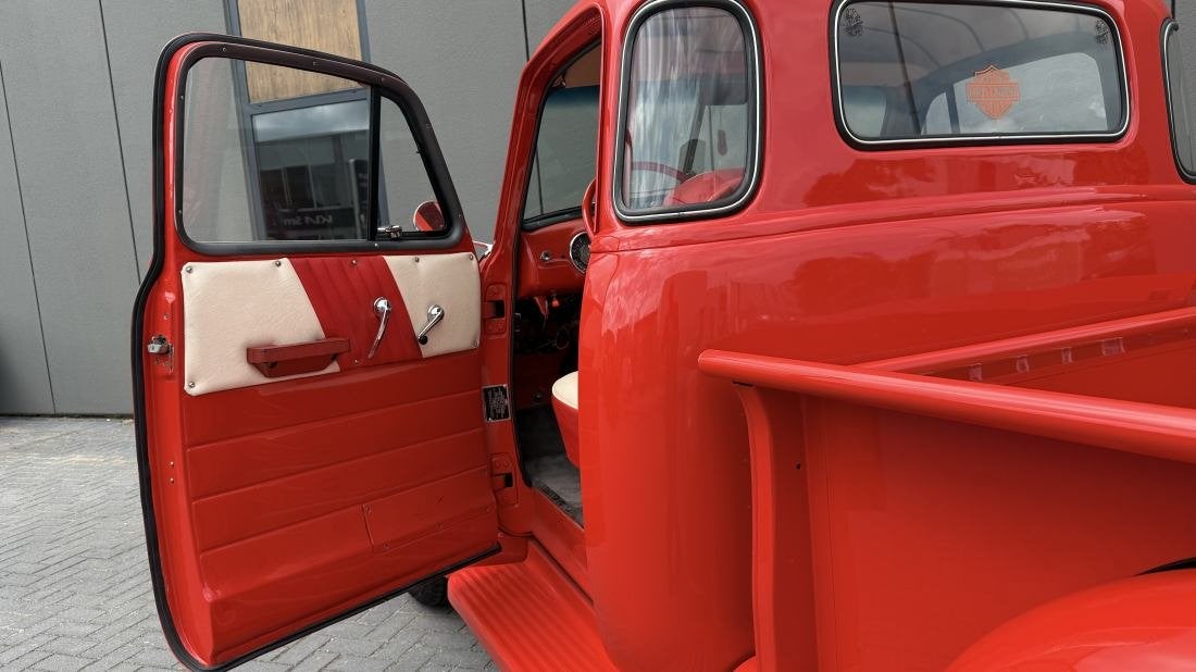 Chevrolet 3100 - 5 window V8, foto 9