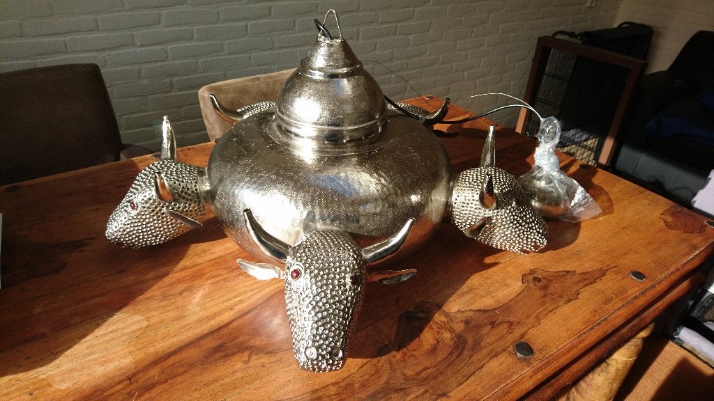 Grote hanglamp metaal met dierenkoppen (LODSH) model 40011, Ophalen, Zo goed als nieuw, Metaal, E27 (groot)