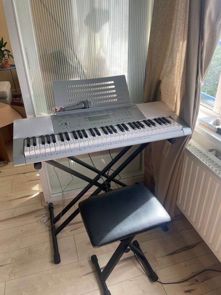 Keyboard Casio incl. microfoon, Muziek en Instrumenten, Keyboards, Ophalen, Casio, 61 toetsen, Zo goed als nieuw