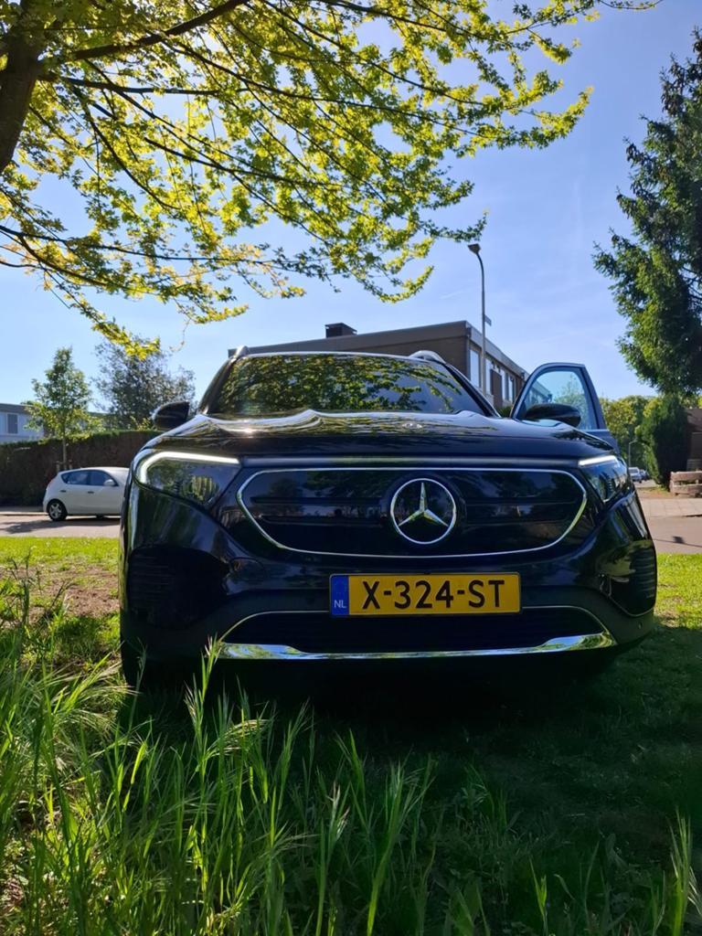Mercedes-Benz EQB 300 228pk 4MATIC 2022 Zwart, Auto's, Mercedes-Benz, 228 pk, Zwart, 67 kWh, Elektrisch