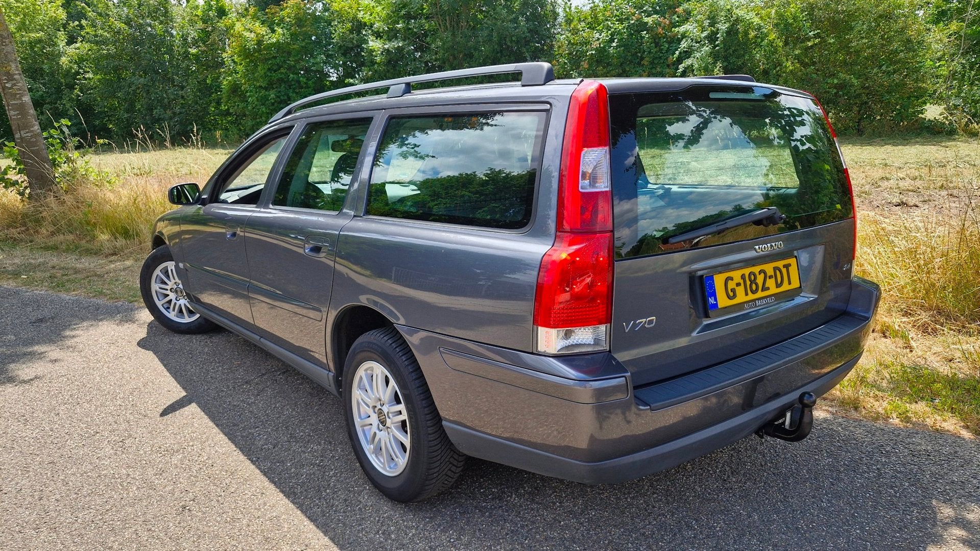 Volvo V70 2.4 Edition I Automaat 170PK | Rijklaar | Half led, Auto's, Zwart, Leder en Stof, 1498 kg, 2435 cc