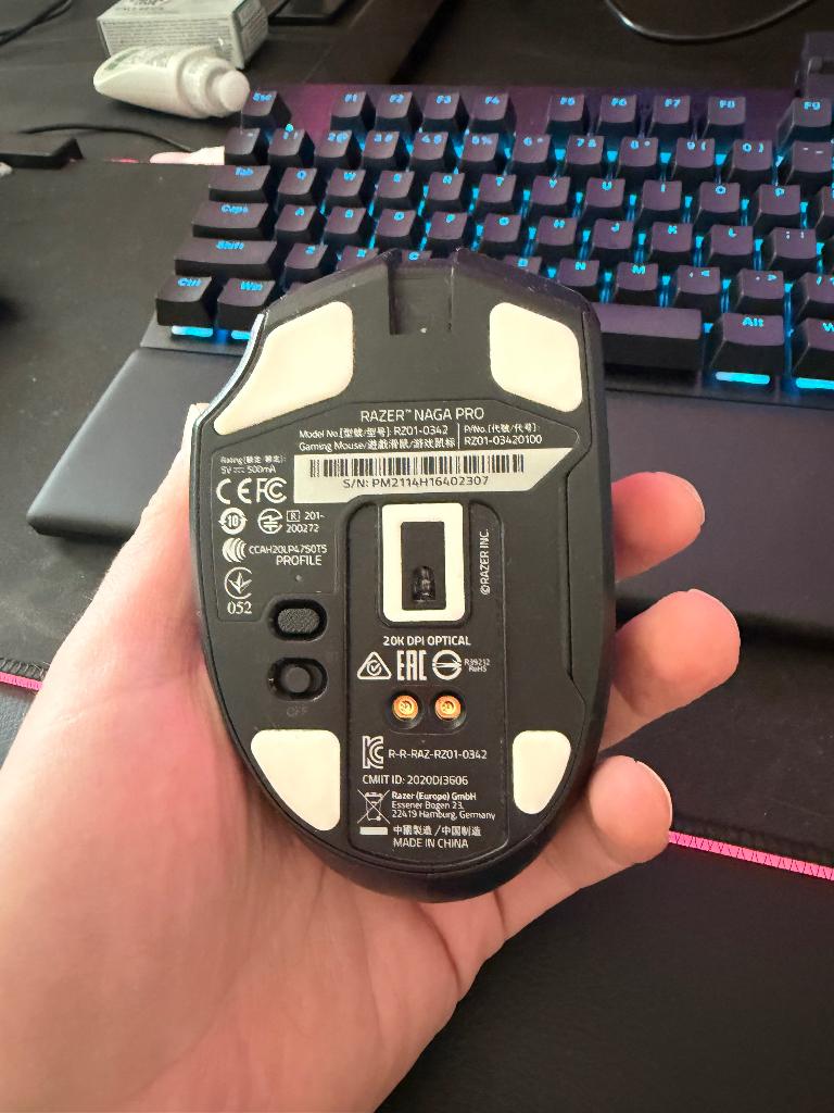 Razer naga pro Bluetooth draadloze muis, Computers en Software, Muizen, Rechtshandig, Muis, Ophalen of Verzenden, Zo goed als nieuw