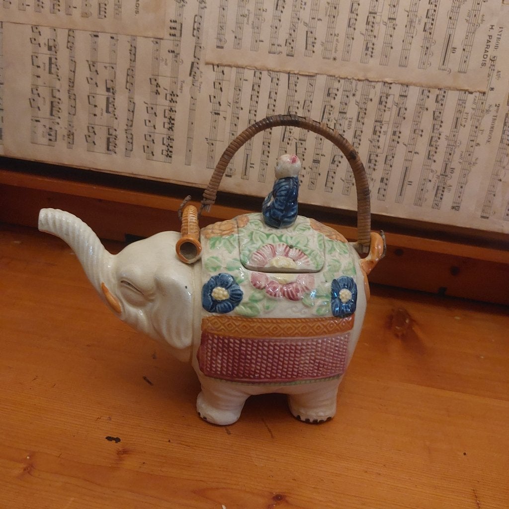Prachtige antieke Japanse theepot olifant, gemerkt, Ophalen of Verzenden