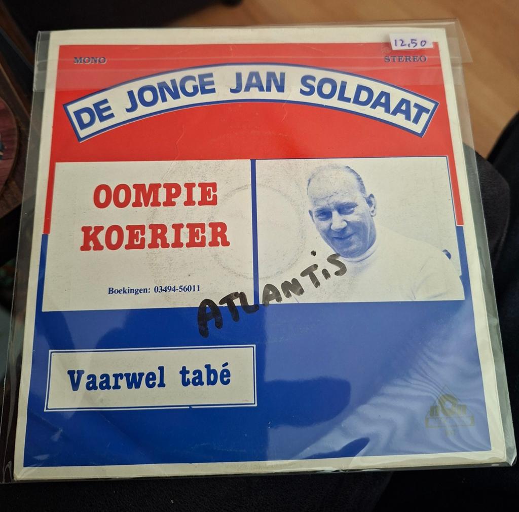 Oompie koerier, Ophalen of Verzenden, Zo goed als nieuw, Overige formaten, Levenslied of Smartlap