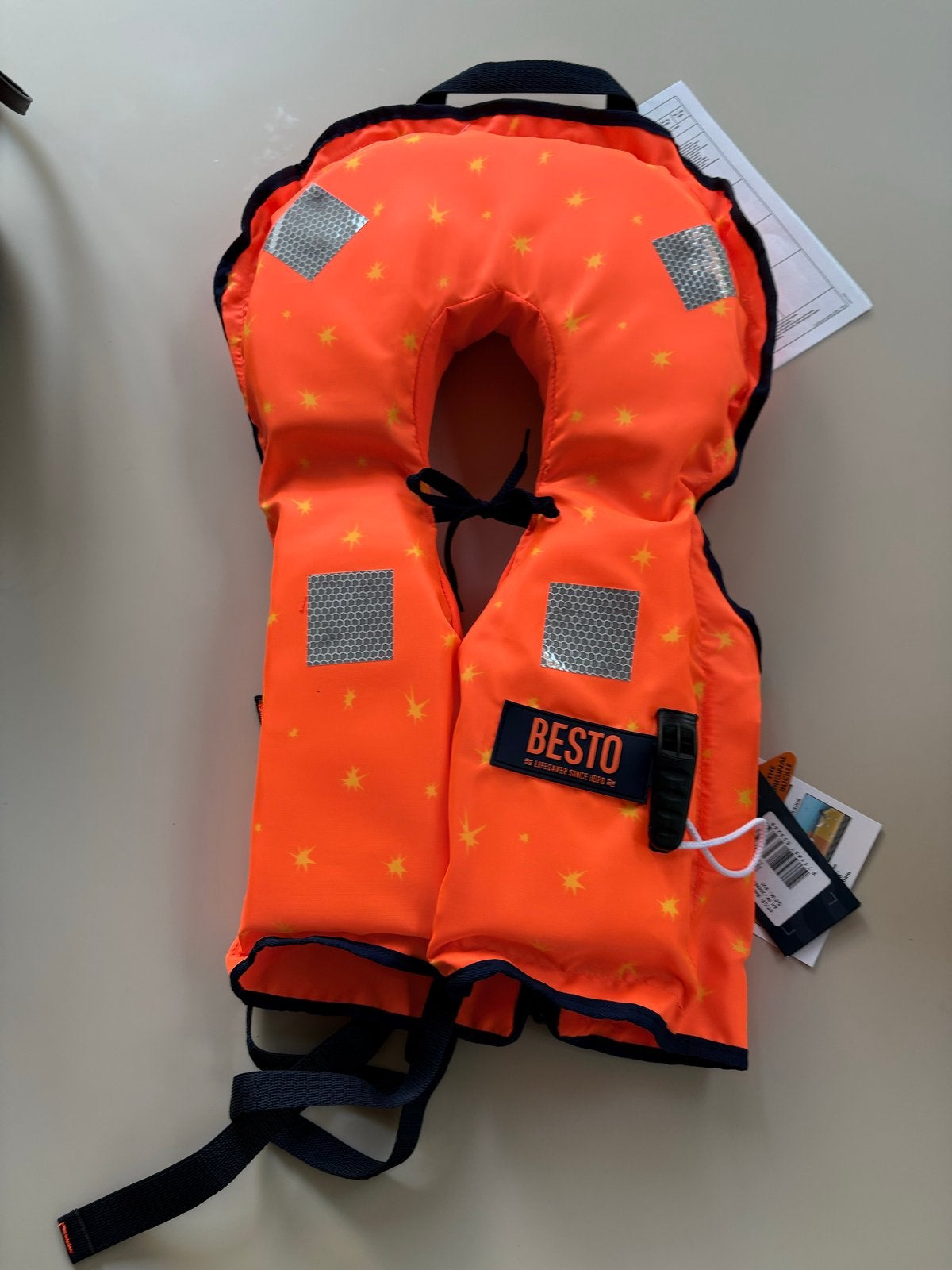 Besto reddingsvest oranje baby-peuter 10-20 kg, Watersport en Boten, Watersportkleding, Ophalen of Verzenden, Nieuw, Kind, Reddingsvest of Zwemvest