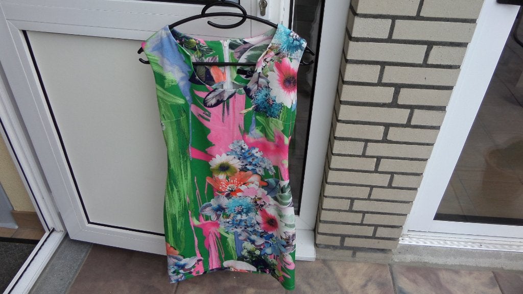 Zomerse gelegenheids jurk frisse kleuren, knielengte mt S 36, Kleding | Dames, Gelegenheidskleding, Overige kleuren, Cocktailjurk
