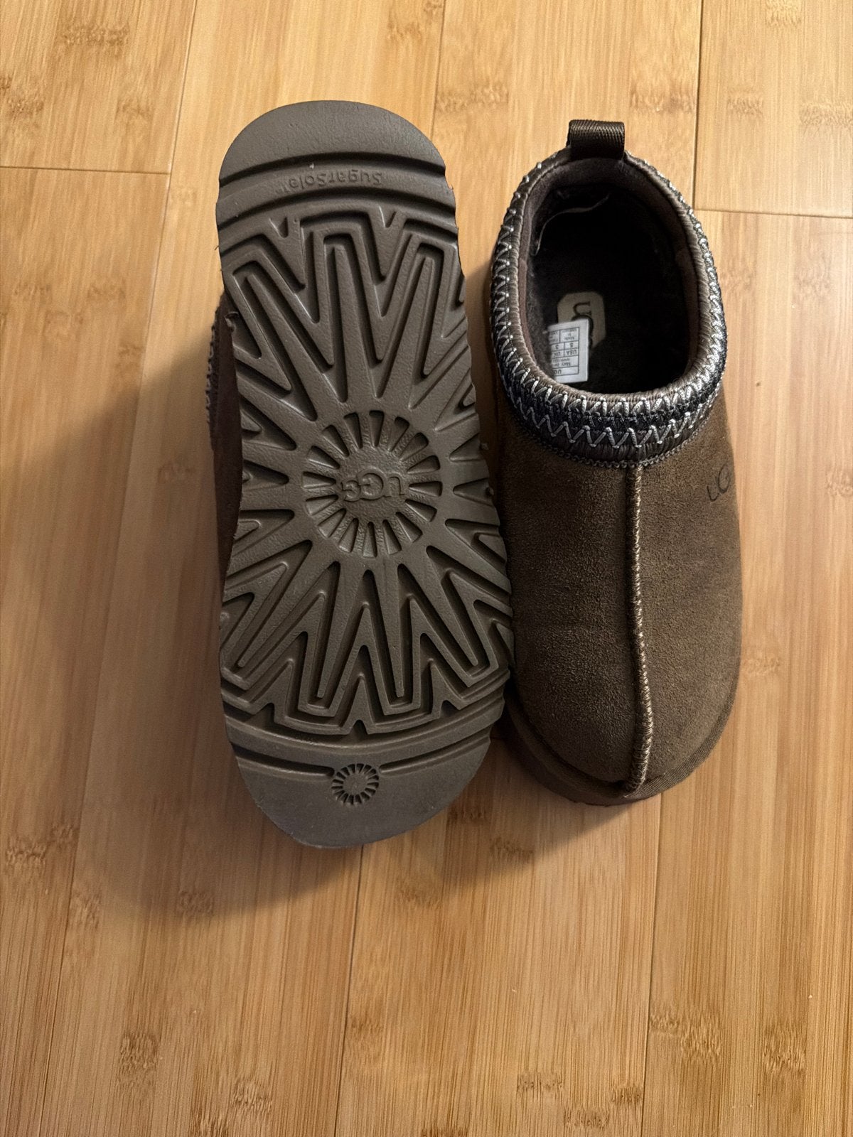 Comfortabele pantoffels, UGG-stijl, Ophalen of Verzenden, Gedragen, Bruin, Pantoffels of Sloffen