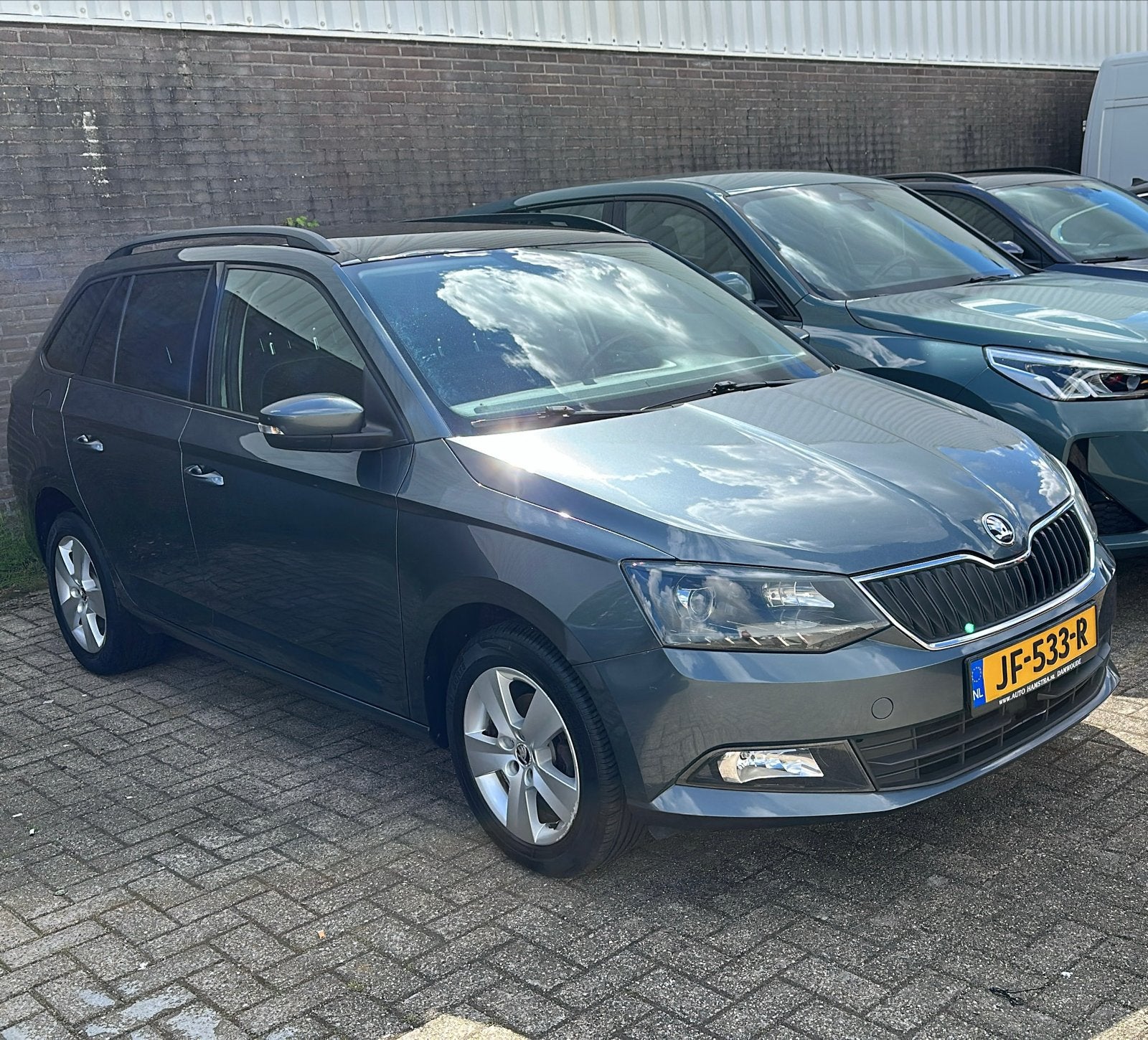 Skoda Fabia 1.2 TSI 66KW Combi 2016 Grijs, Voorwielaandrijving, Stof, 40 €/maand, 4 cilinders