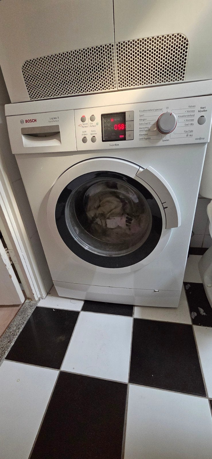 Bosch Logixx 8 vario perfect, Witgoed en Apparatuur, Wasmachines, Ophalen, Gebruikt, Handwasprogramma, Voorlader