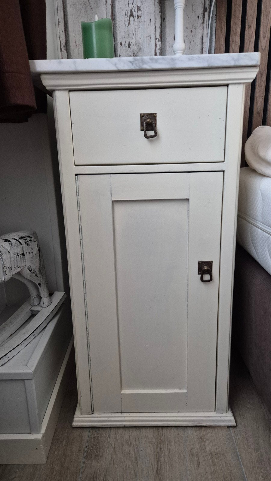 2 brocante nachtkastjes, Ophalen, Gebruikt