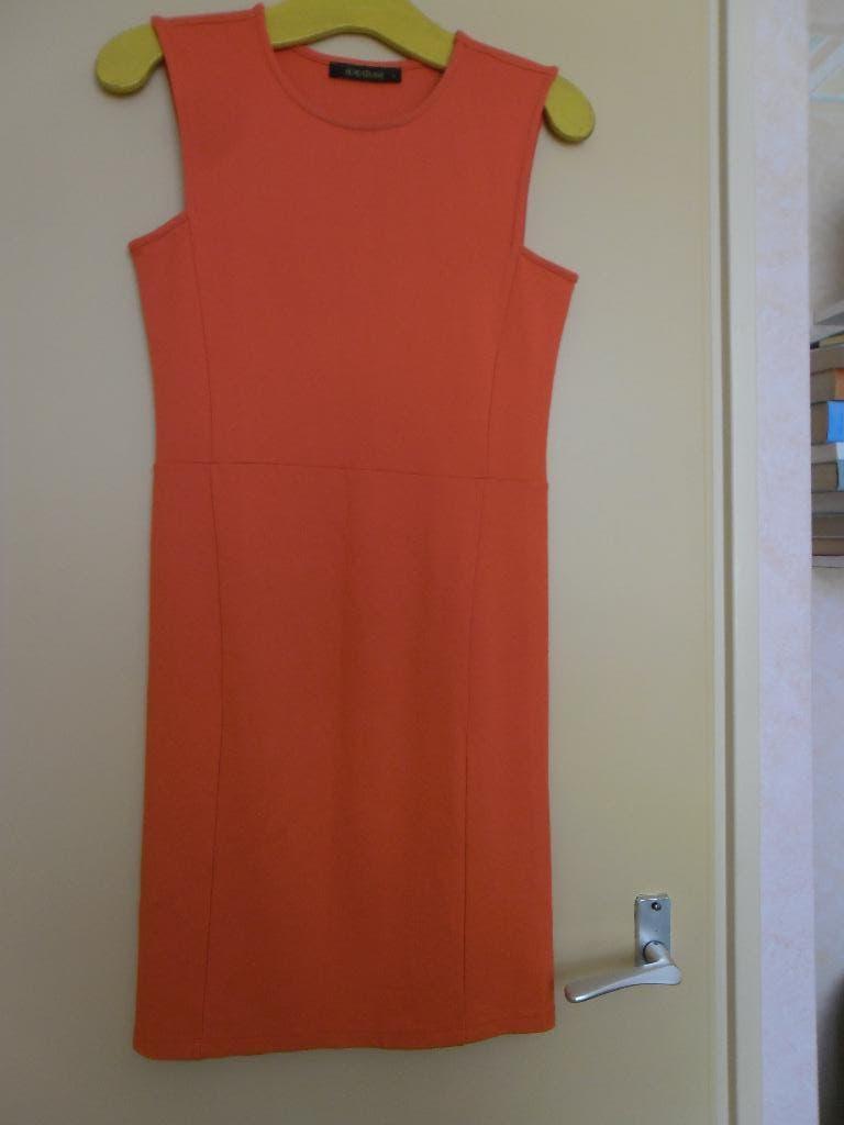 Nieuw oranje jurkje. Maat S, Supertrash, Nieuw, Oranje, Ophalen of Verzenden