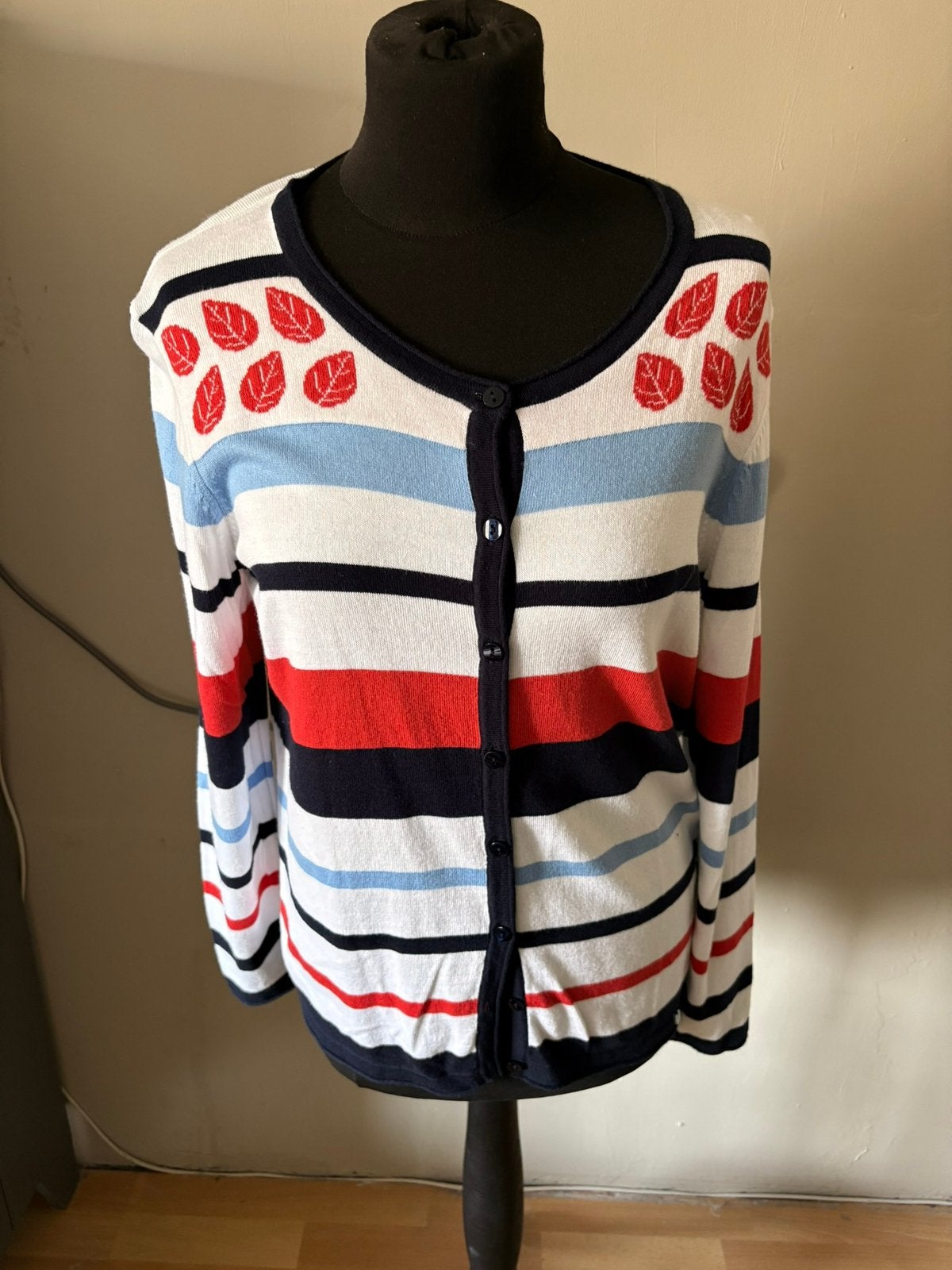 Golléhaug mooi fijn gebreid katoenen vest mt 44 ZGAN, Kleding | Dames, Ophalen of Verzenden, Zo goed als nieuw, Maat 42/44 (L)