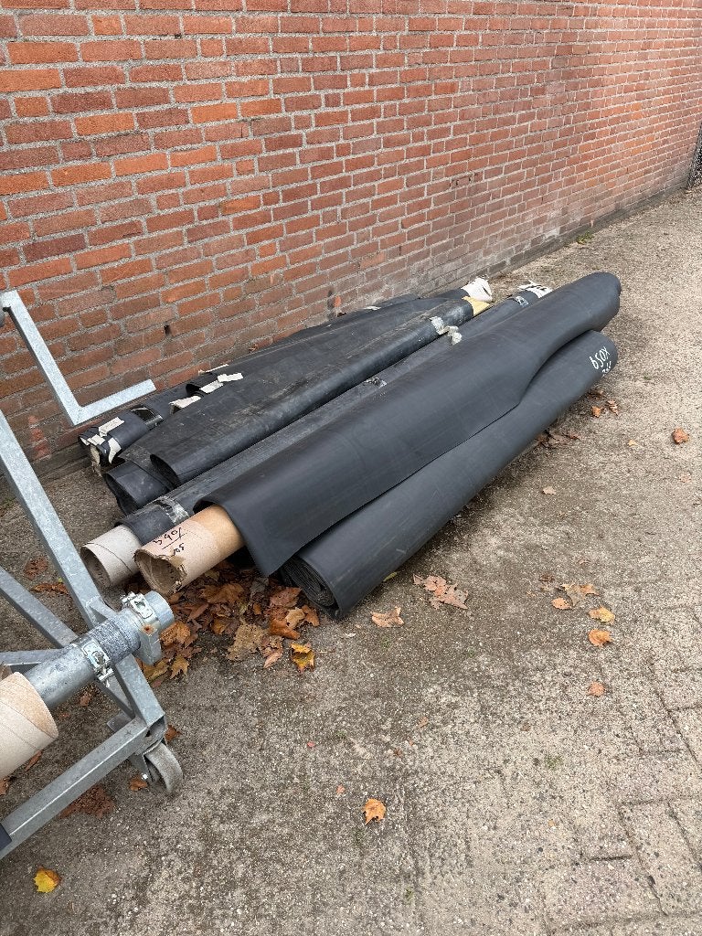 EPDM reststukken €10,- p/m2, Ophalen, Overige materialen, Zwart, Overige typen