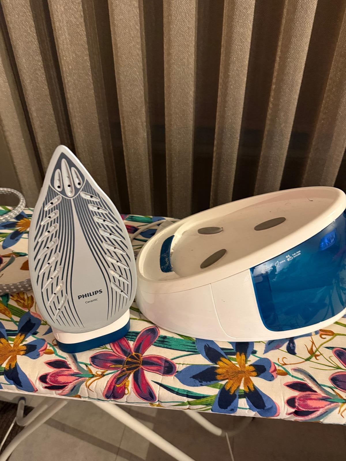 Strijkijzer philips fastcare compact en strijkplank, Ophalen, Zo goed als nieuw