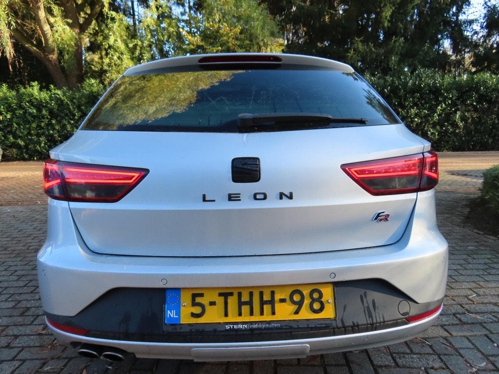 Seat Leon ST 1.8 TSI FR Business AUTOMAAT, 1272 kg, Gebruikt, 4 cilinders, Leon