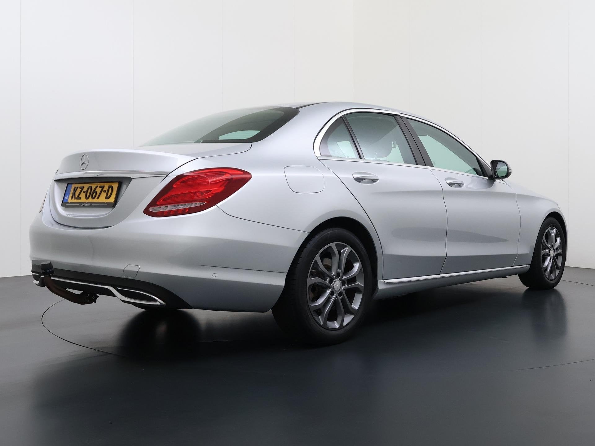 Mercedes-Benz C-klasse 180 Ambition Stoelverwarming | Naviga, Auto's, Automaat, Leder en Stof, 1595 cc, Bedrijf