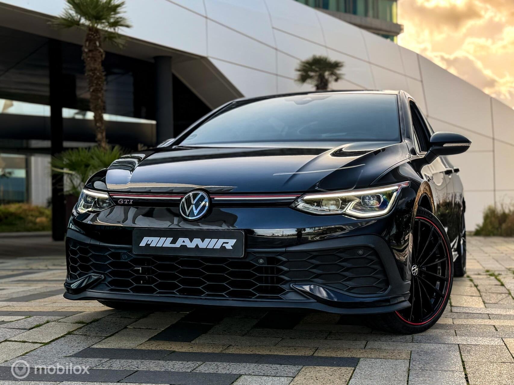 Volkswagen Golf 2.0 TSI GTI 45 Jahre |Pano|Leder|H&K|HUD|VOL, Auto's, Gebruikt, 4 cilinders, 1984 cc, Zwart