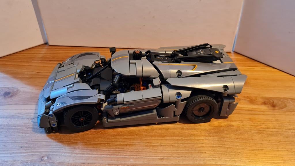 42173 Lego technic Koenigsegg Jesko absolut hypercar grijs, Ophalen of Verzenden, Zo goed als nieuw