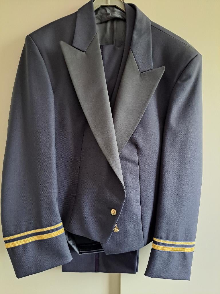 militair ceremonieel tenu, Ophalen, Luchtmacht, Nederland, Kleding of Schoenen