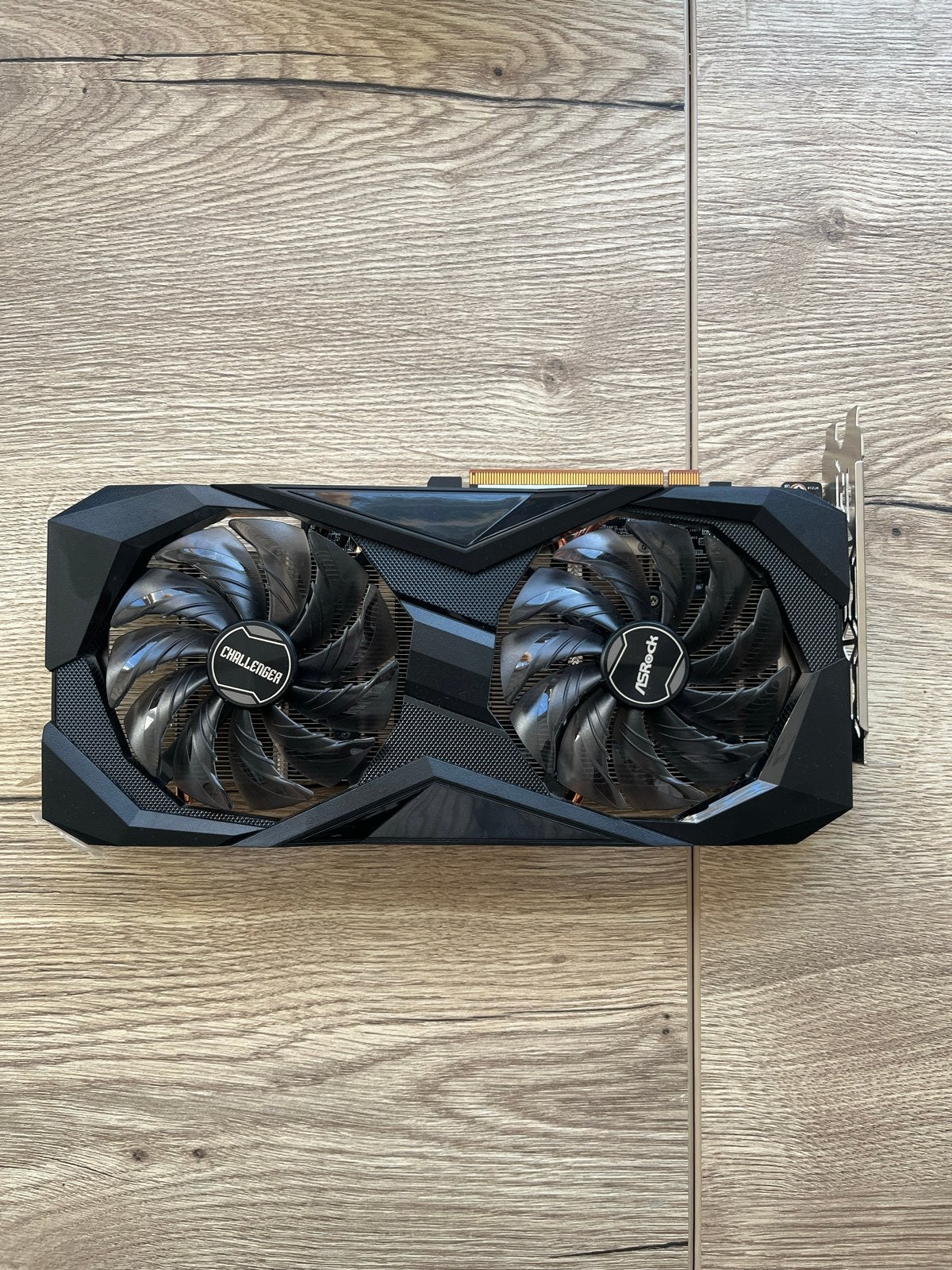 ASRock Radeon RX 6600 XT, Nick, GDDR6, PCI-Express 4, Zo goed als nieuw