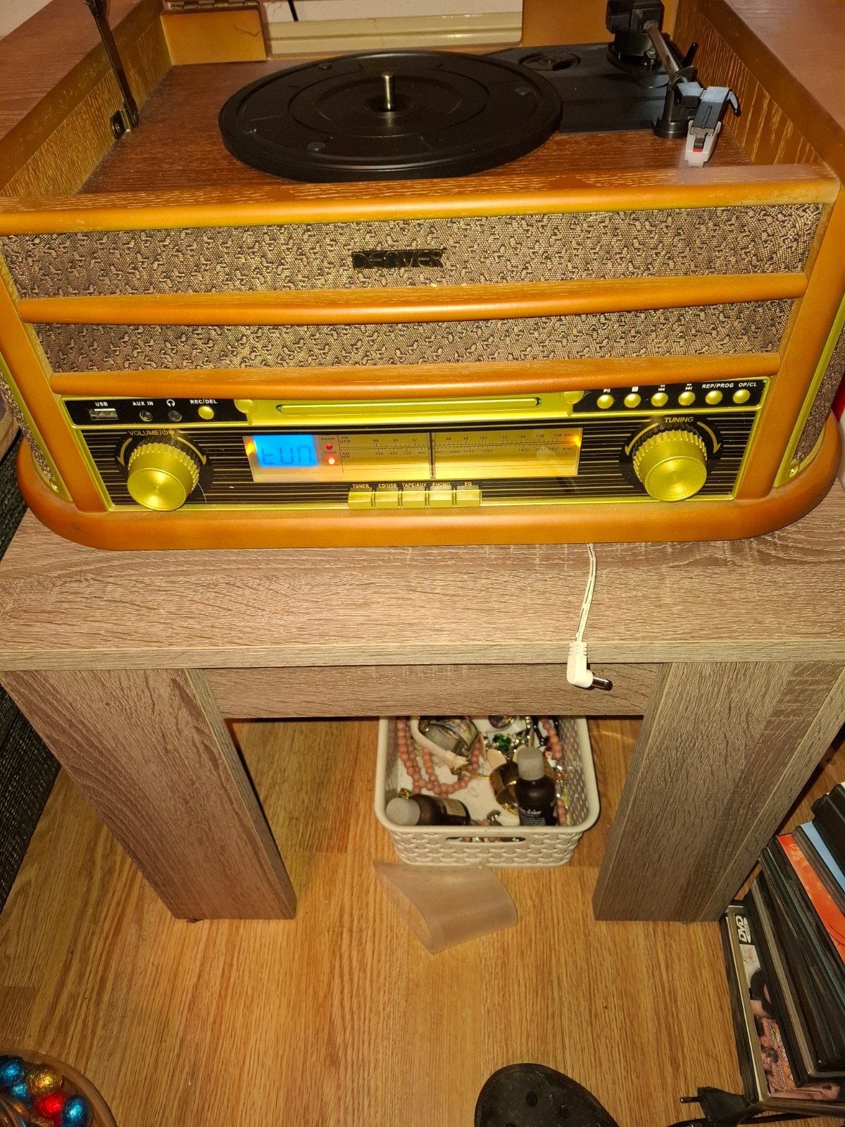 Muziek nog nooit gebruikt  mag weg is van naarbestaade  gewe, Ophalen