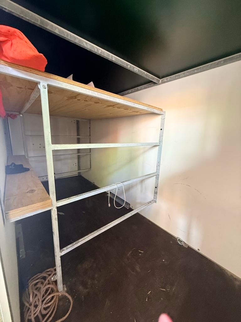 Enkele as trailer met surf rack, Doe-het-zelf en Verbouw, Steigers, Ophalen, Zo goed als nieuw