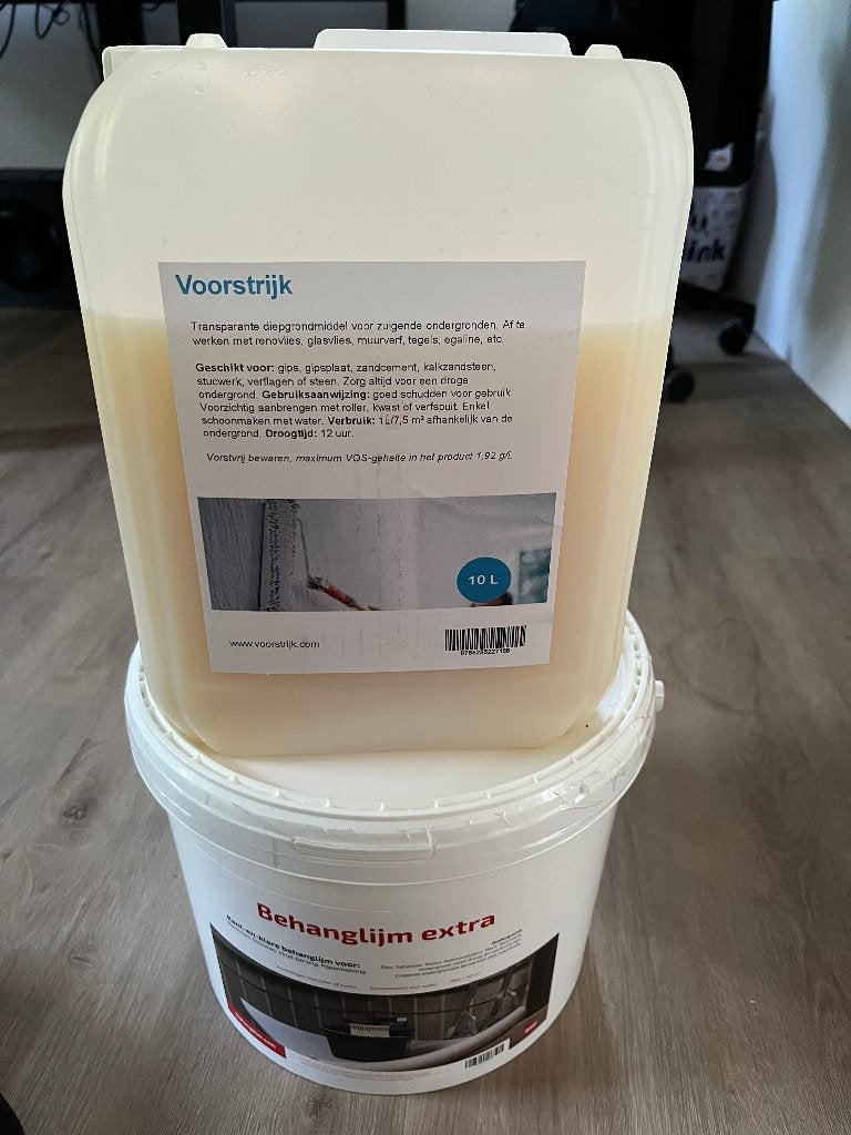 Behanglijm (nieuw) en voorstrijk, 20 liter of meer, Ophalen, Nieuw, Wit