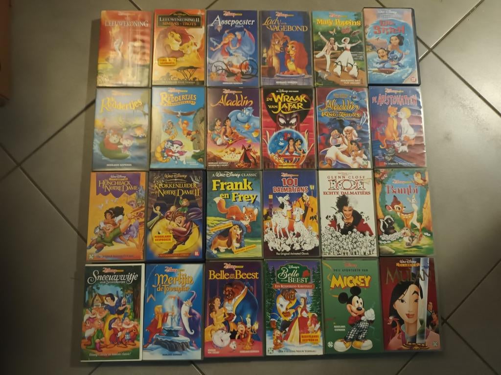 Vhs video banden Disney 24, Cd's en Dvd's, VHS | Kinderen en Jeugd, Ophalen of Verzenden