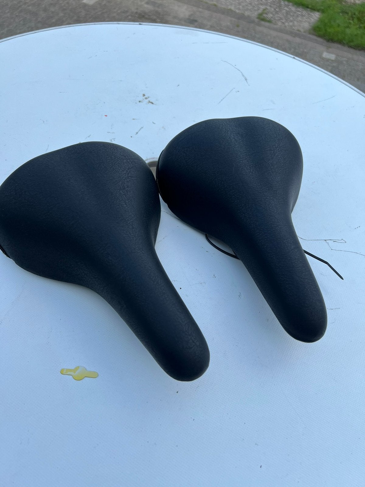 Te koop nieuwe fietszadels fiets zadel zadel met verlichting, Fietsen en Brommers, Ophalen of Verzenden, Nieuw, Zadel