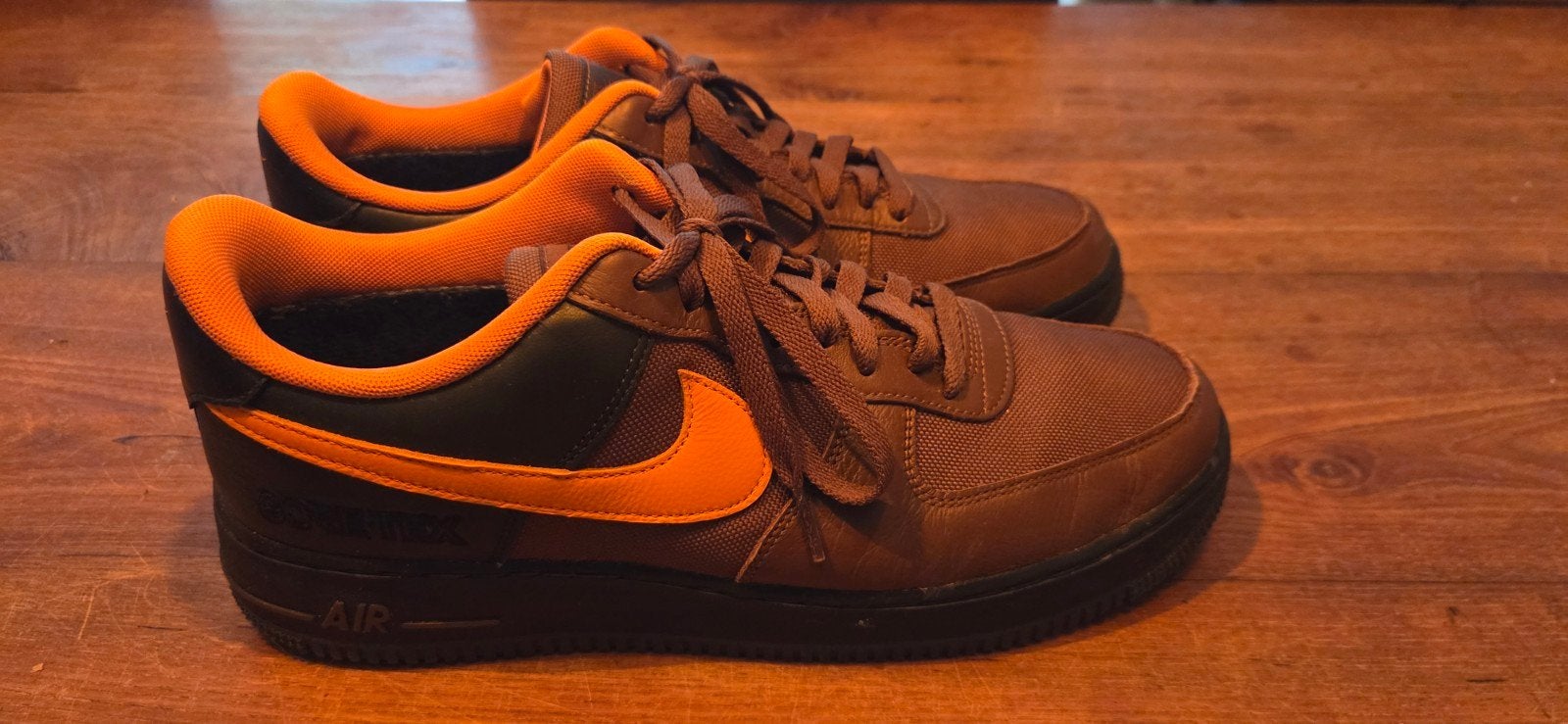 Nike airforce 1 Gore-tex met 45, Kleding | Heren, Ophalen of Verzenden, Zo goed als nieuw, Wit
