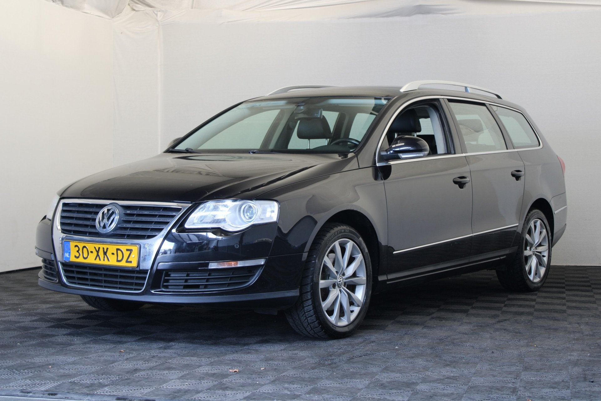 Volkswagen Passat Variant Zie tekst, bak probleem (bj 2007), Auto's, Gebruikt, Zwart, 4 cilinders, 1984 cc