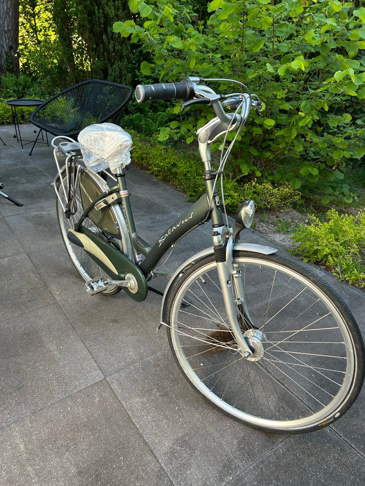 Twee complete fietsen (Batavus en Gazelle) met vintage stoel, Fietsen en Brommers, Fietsen | Dames | Omafietsen, Gebruikt, Versnellingen