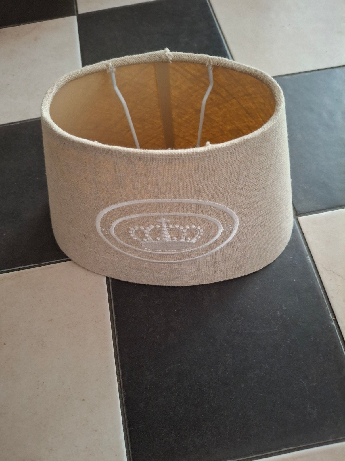 Gratis lampenkap met kroonmotief, Ophalen, Overige typen, Beige, Zo goed als nieuw