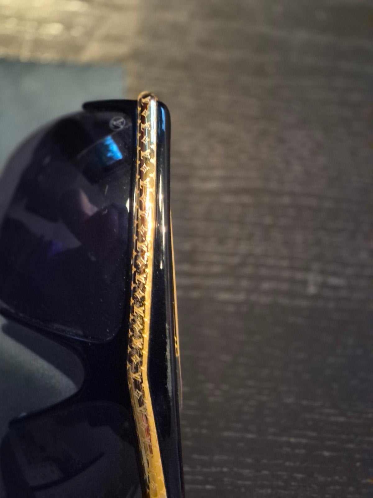 Louis Vuitton Zonnebril met etui en doekje, Ophalen, Gebruikt, Zwart, Zonnebril