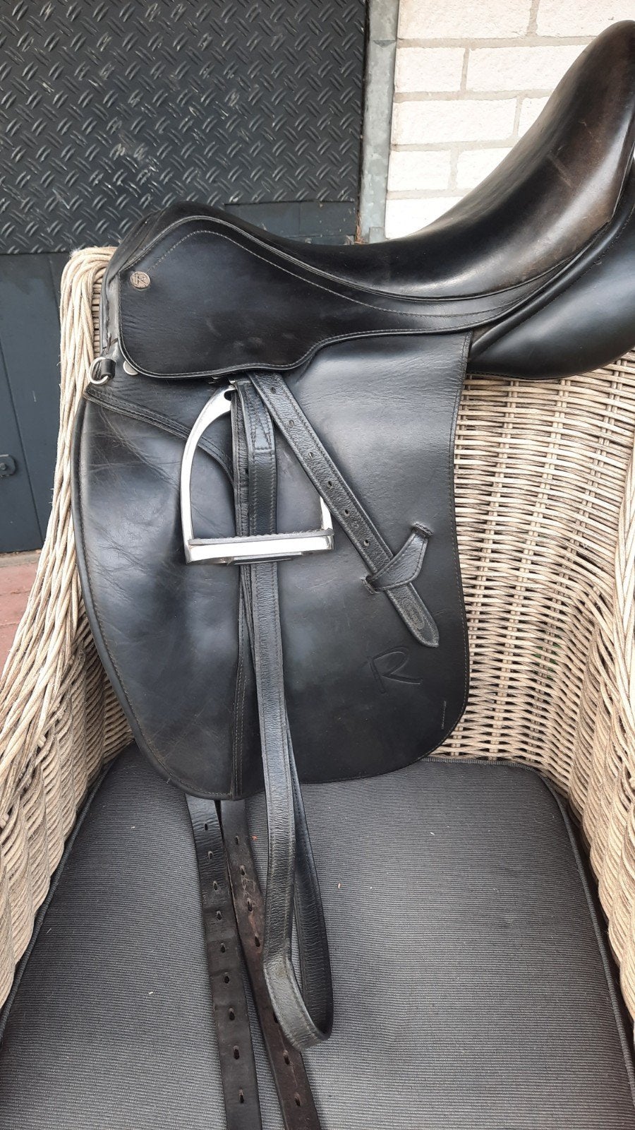Dressuurzadel Rossner Montreal 18 inch, Ophalen, Gebruikt, Dressuur