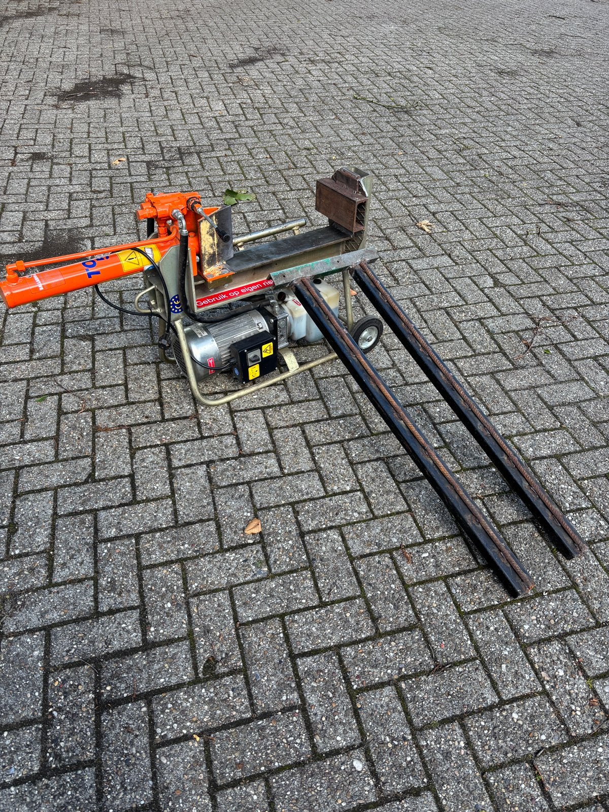 Houtklover 5 Ton zowel horizontaal als verticaal!, Ophalen, Gebruikt, Elektrisch, Liggend