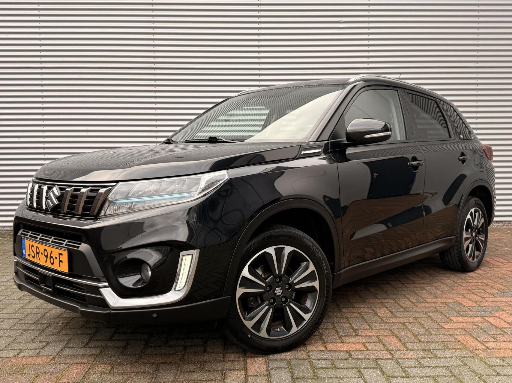 Suzuki Vitara 1.4 Hybrid Turbo Camera Led Cruise Navi Pdc 20, Auto's, Voorwielaandrijving, 4 cilinders, Leder en Stof, Zwart