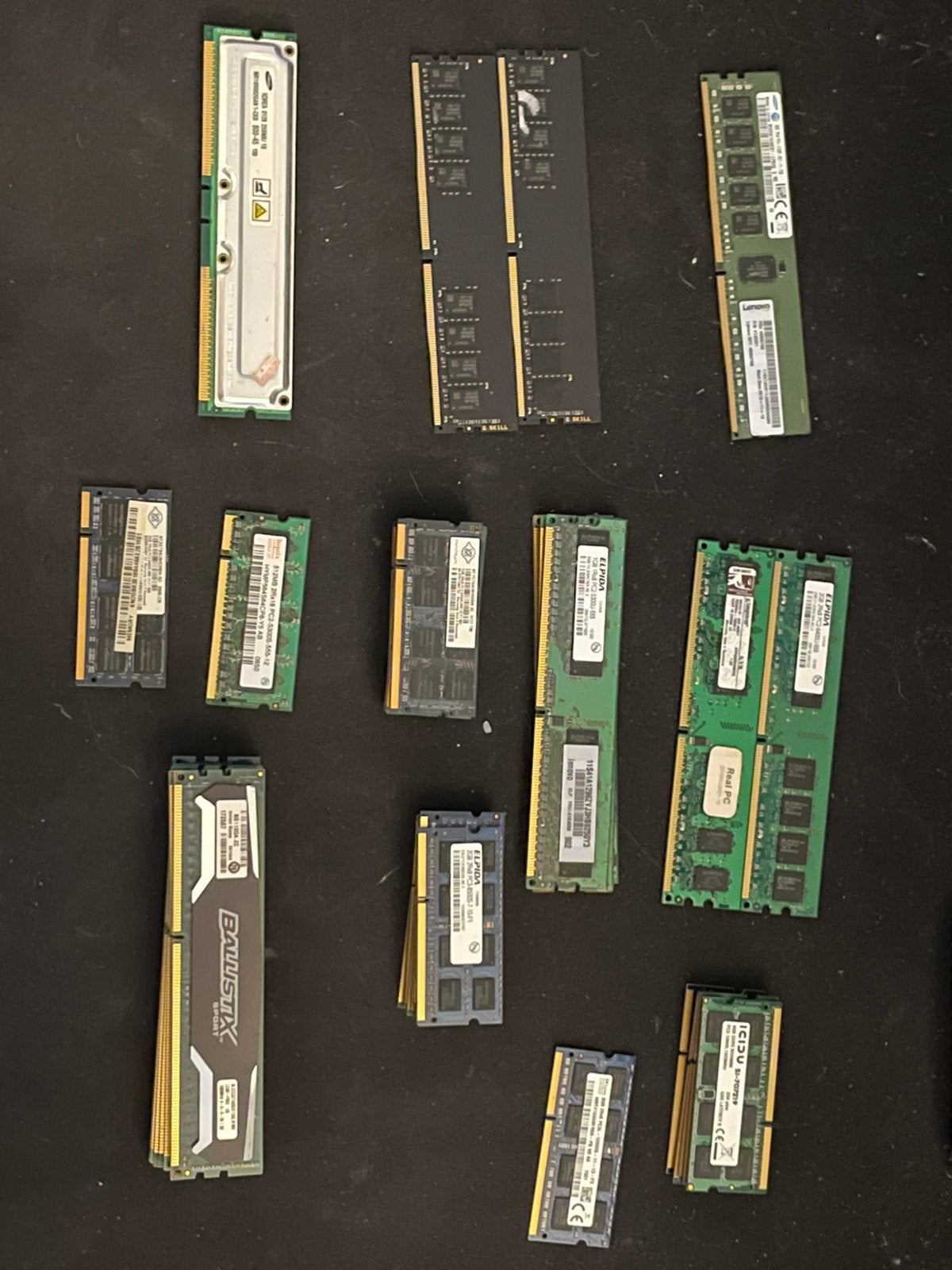 Diverse ram geheugen, Computers en Software, RAM geheugen, Ophalen of Verzenden, Gebruikt, Overige soorten, Desktop