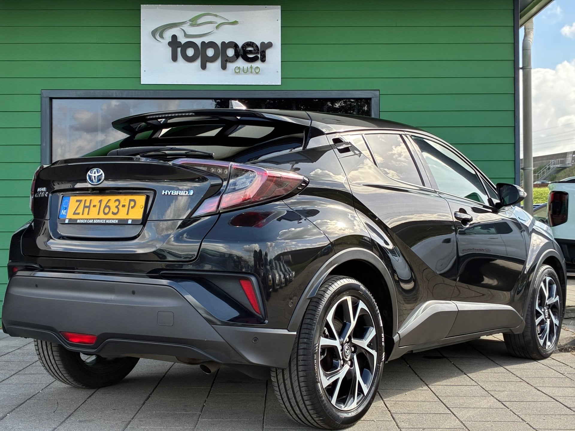 Toyota C-HR 1.8 Hybrid Style|2e Eigenaar|Camera|Navigatie|Cr, Dealer onderhouden, Euro 6, 4 cilinders, Zwart