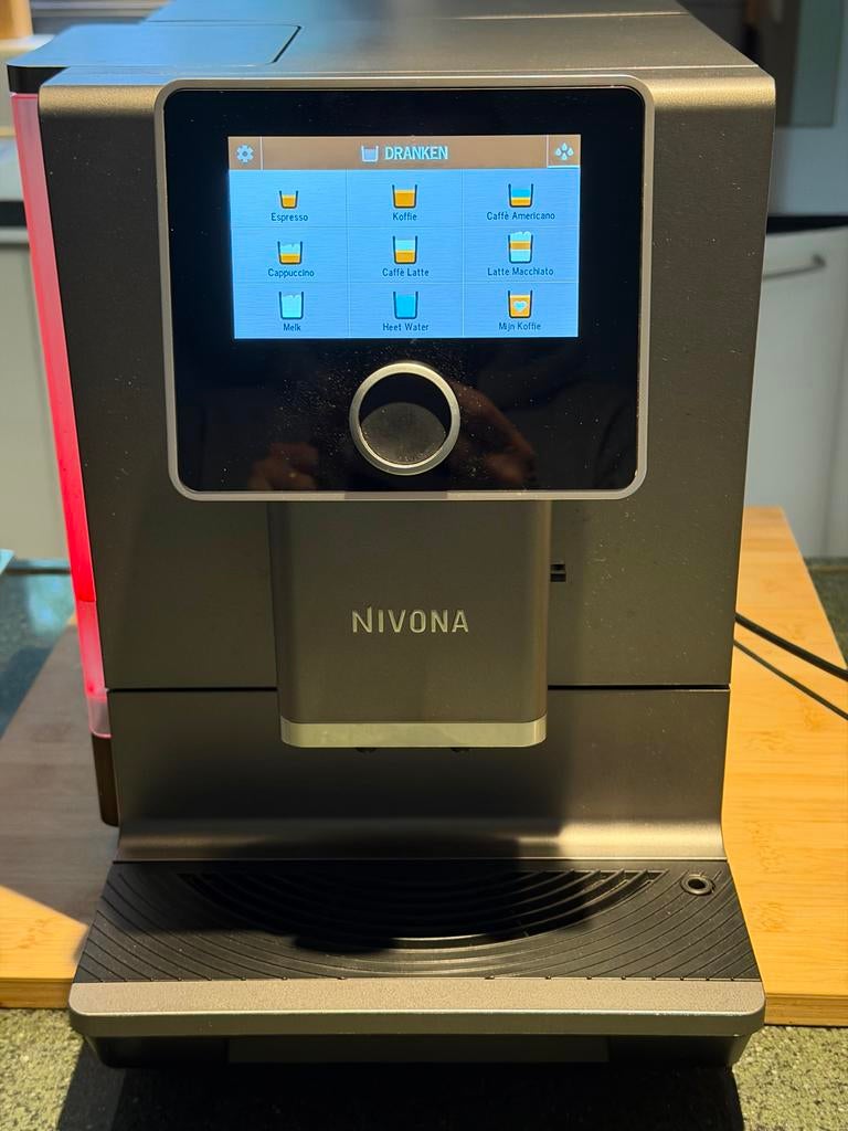 Nivona CafeRomatica 790 volautomatische espressomachine, Afneembaar waterreservoir, 10 kopjes of meer, Koffiemachine, Zo goed als nieuw