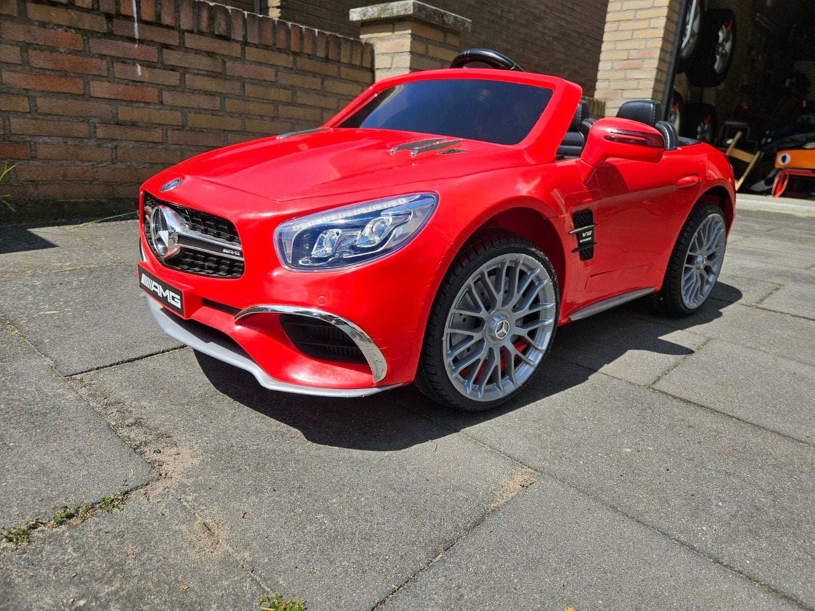 Mercedes AMG elektrische speelgoedauto, Ophalen, Gebruikt
