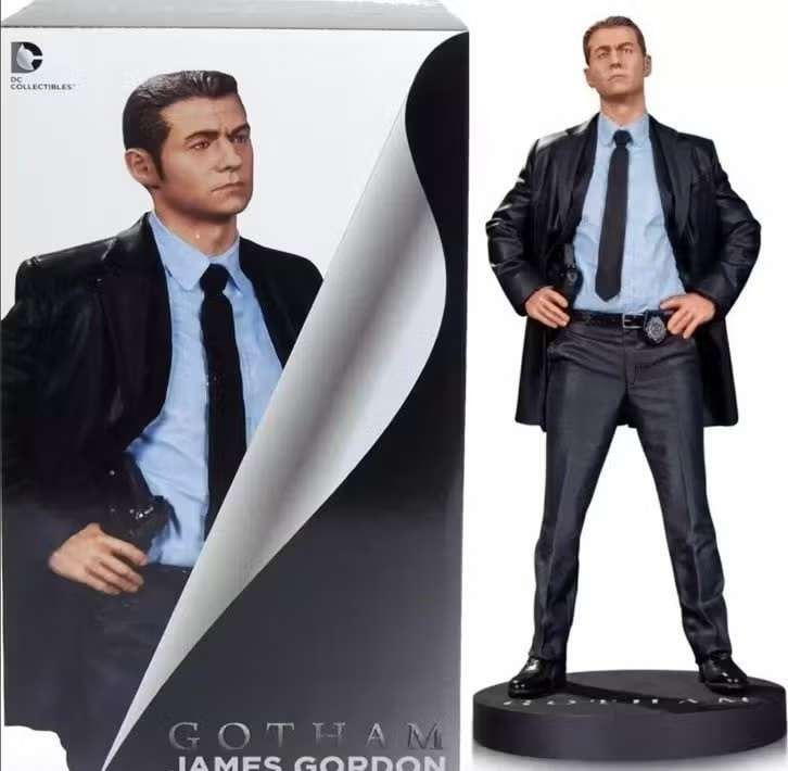 Beeldje van James Gordon rechercheur uit de Batman films, Verzamelen, Ophalen of Verzenden, Nieuw, Mens